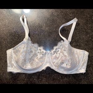 Victoria’s Secret Unlined Bra 38DD